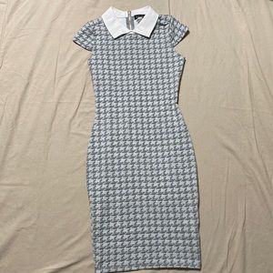 NWOT VENUS Size 2 Midi Dress Patterned With White Collar Preppy Classy Style